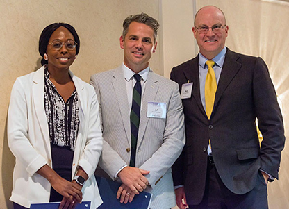 Oluremi Ojo, medical student, receives an abstract award at Duke Anesthesiology’s 2018 Academic Evening