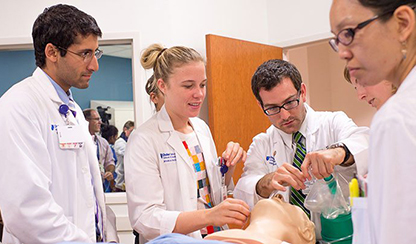 Medical Students at the Simulation Lab